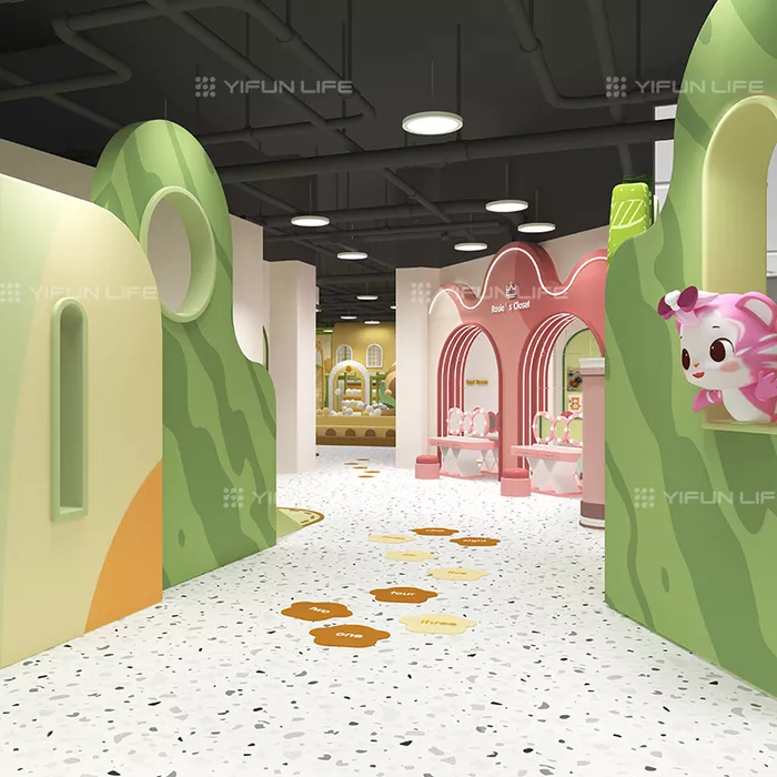 America 780 Sqm Tiger Natural Forest Style Indoor Playground Design for Family Club